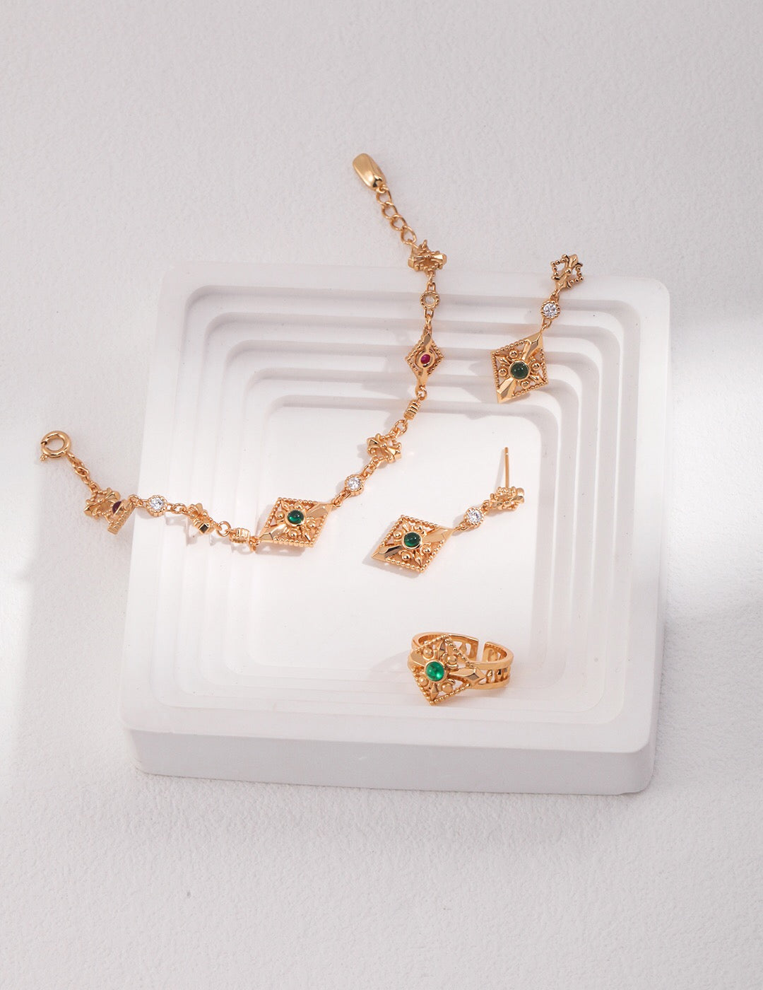 Vintage Style Zircon Bracelet