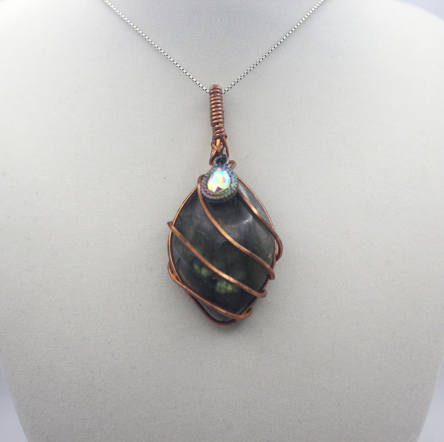 Raw Copper & Labradorite Pendant Necklace