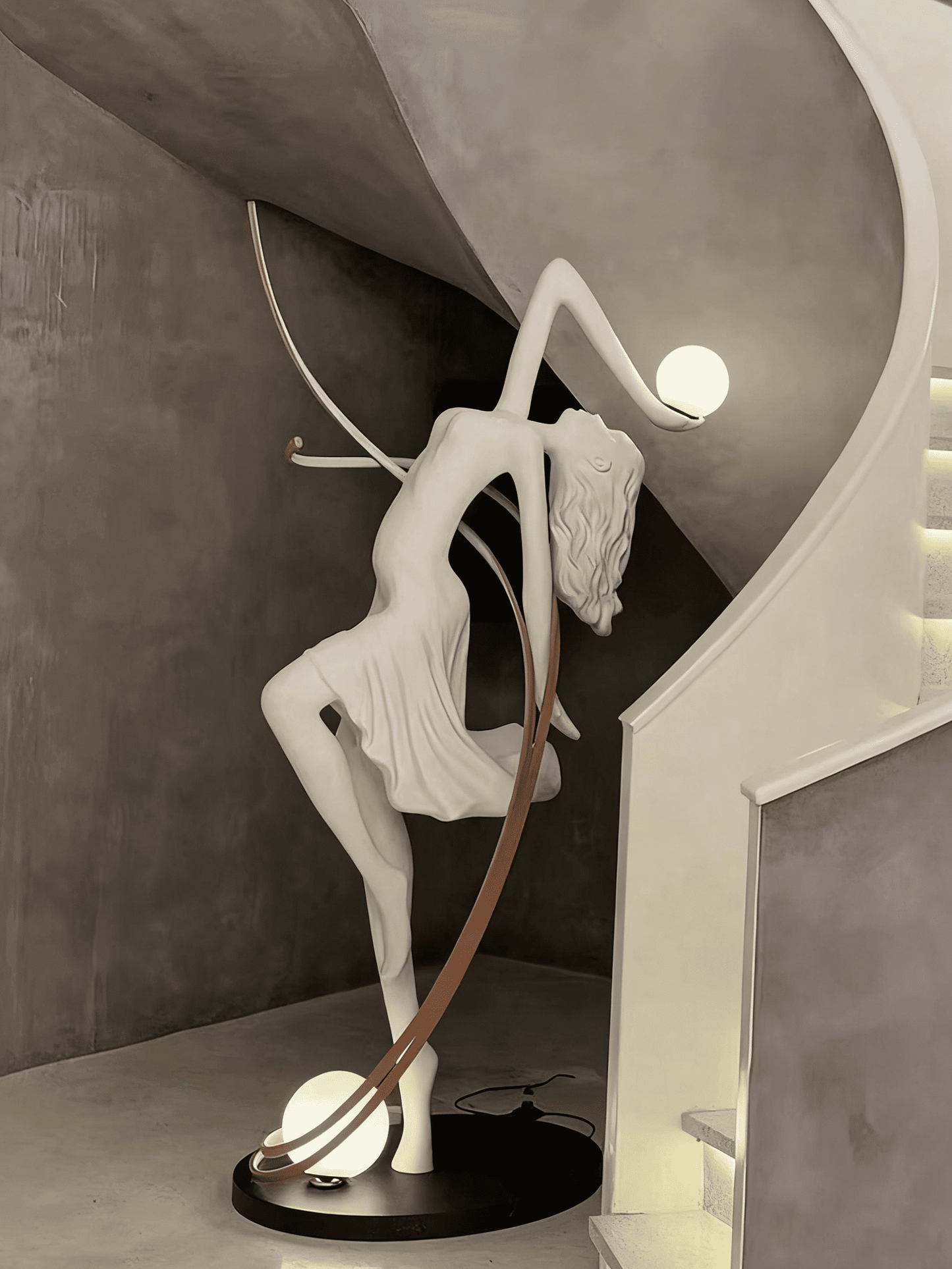 Seralya Sculpture Floor Lamp