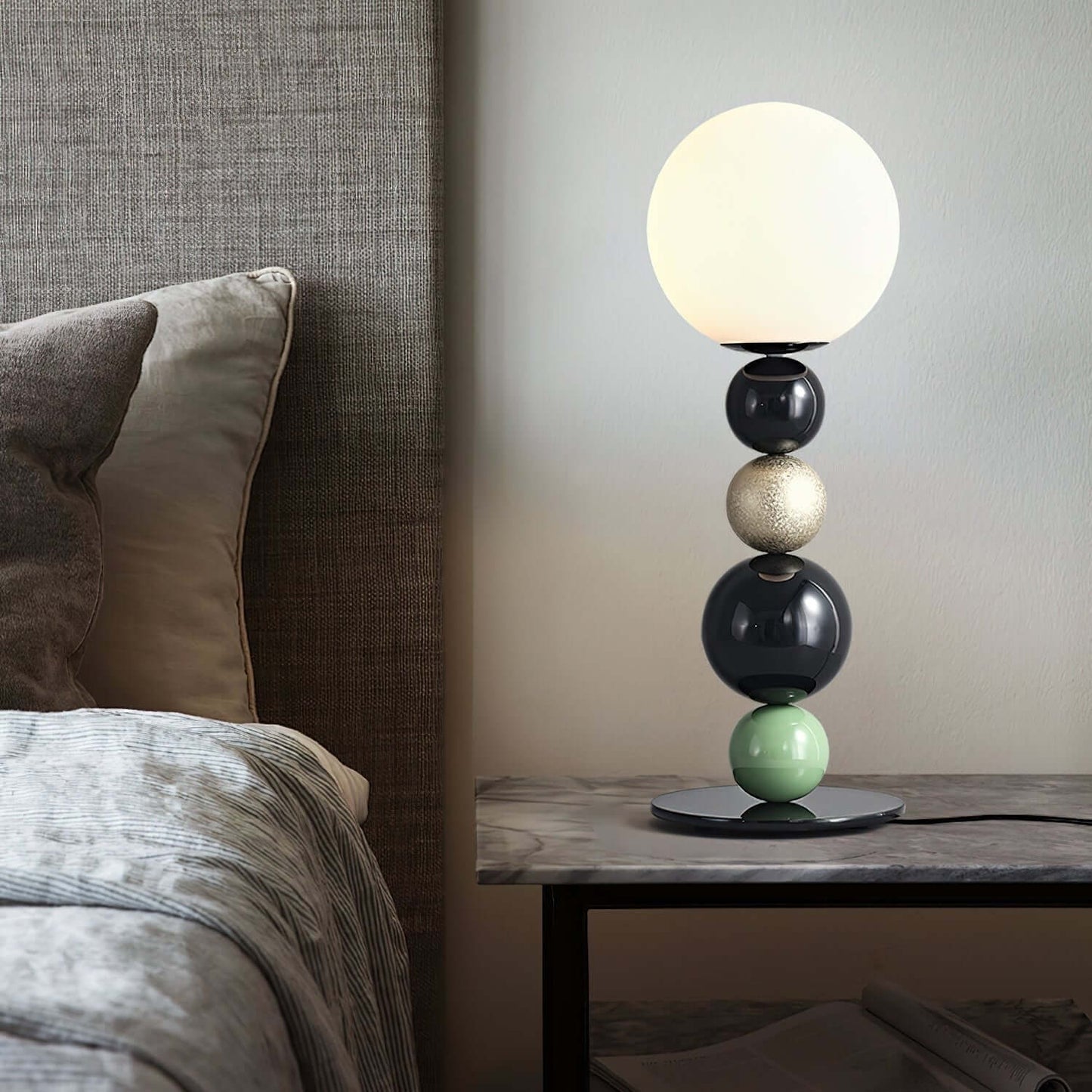Ball String Table Lamp