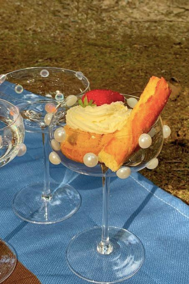 Elegant Pearl Wine Glass, Champagne